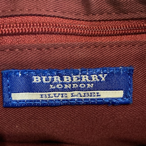 Burberry London Blue Label fabric crescent bag. - Picture 3 of 5